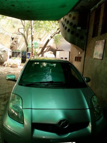 toyota-vitz-2007-big-2