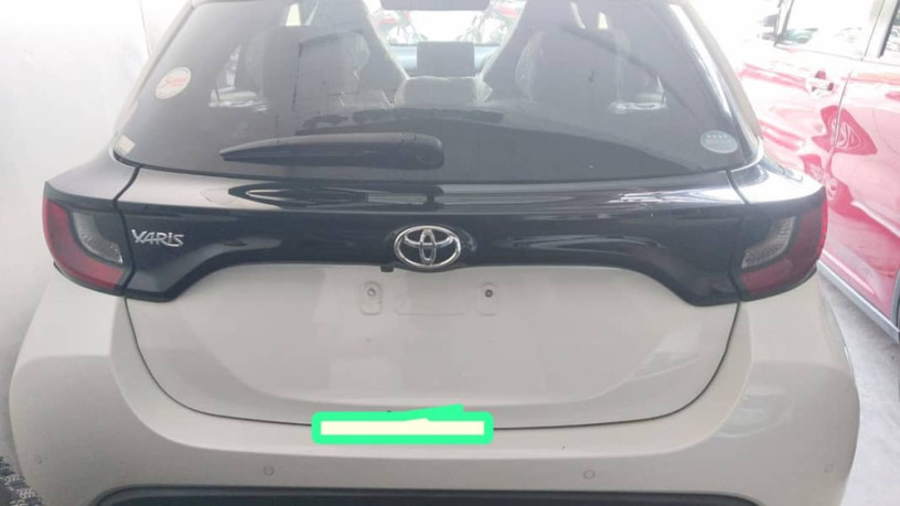 toyota-yaris-20212025-big-3