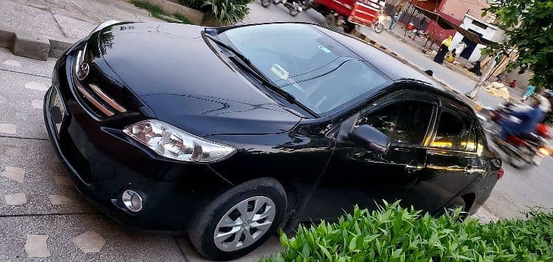 toyota-corolla-xli-2012-big-3