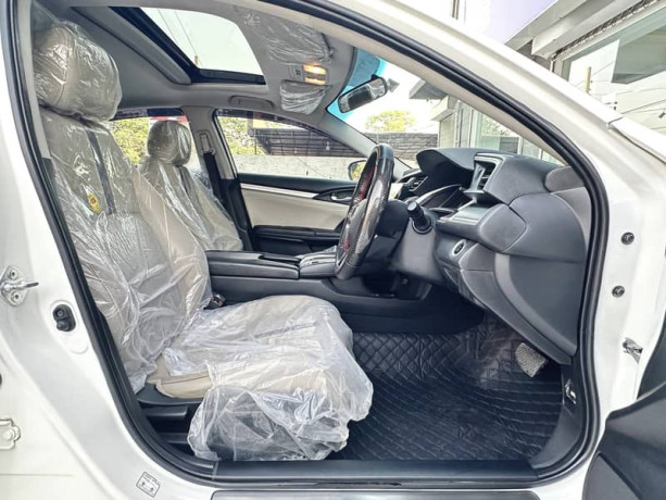 honda-civic-oriel-18-i-vtec-2021-big-8