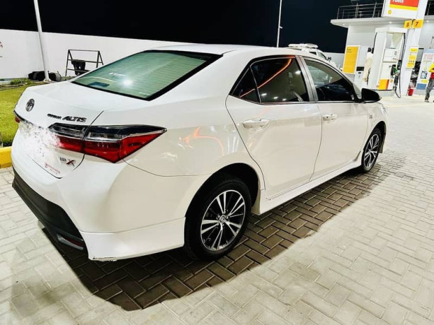 toyota-corolla-altis-x-16-auto-transmission-big-11