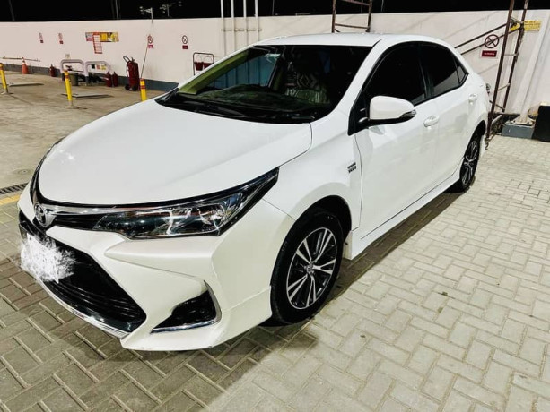 toyota-corolla-altis-x-16-auto-transmission-big-5