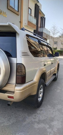 toyota-prado-model-19962007-big-3