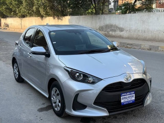 toyota-yaris-2021