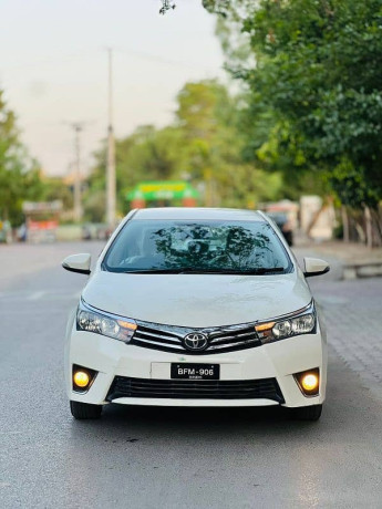 toyota-corolla-gli-2016-big-15