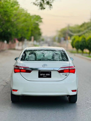 toyota-corolla-gli-2016-big-7