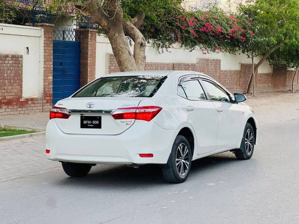 toyota-corolla-gli-2016-big-5