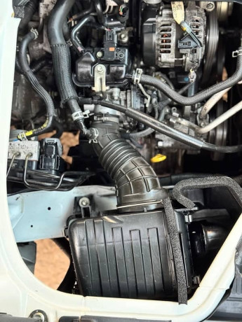 daihatsu-hijet-2019-2024-big-11