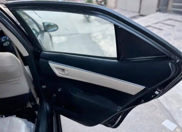 toyota-corolla-xli-2017-big-9