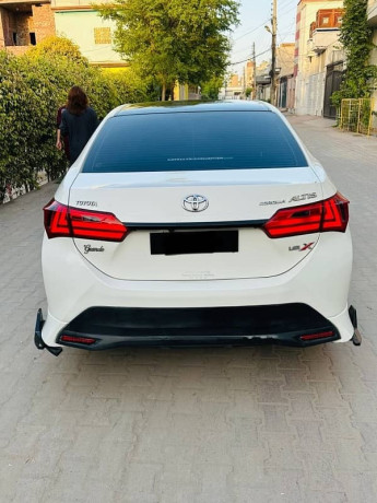 toyota-corolla-gli-2017-big-2