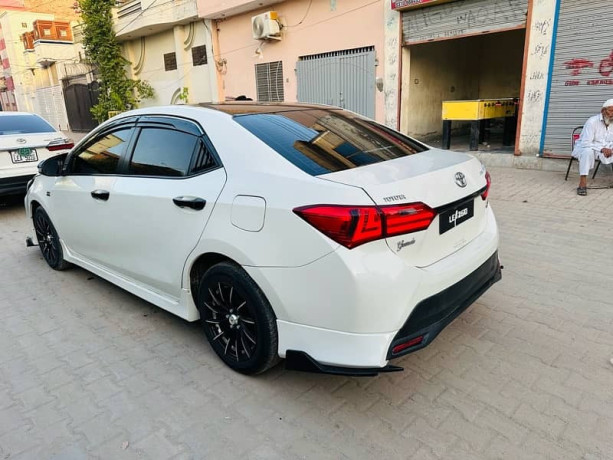 toyota-corolla-gli-2017-big-4