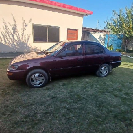 toyota-corolla-xe-1996-big-6