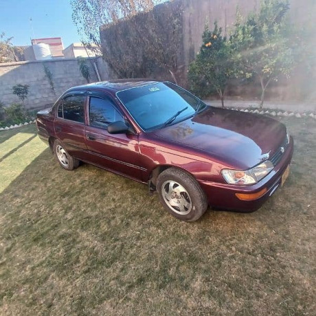toyota-corolla-xe-1996-big-1