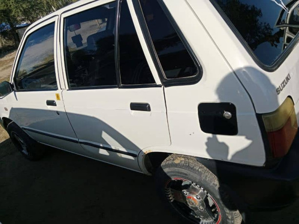 suzuki-mehran-2010-big-1