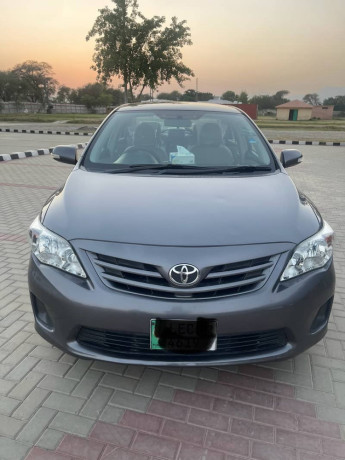 toyota-corolla-gli-16-model-2012-big-1