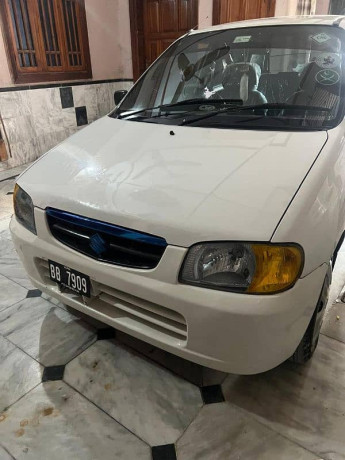 suzuki-alto-2011-big-1