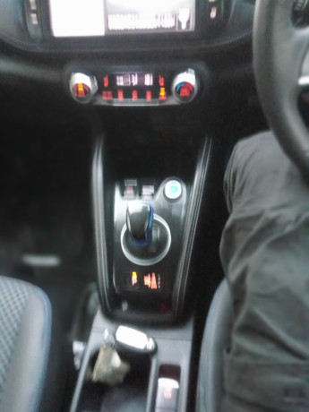 nissan-kicks-x-e-power-hybrid-big-0