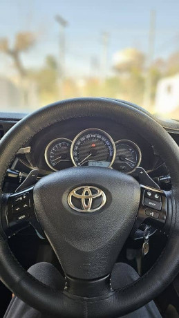 toyota-corolla-gli-2017-big-11