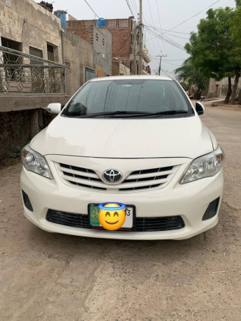 toyota-corolla-2013-model-big-0