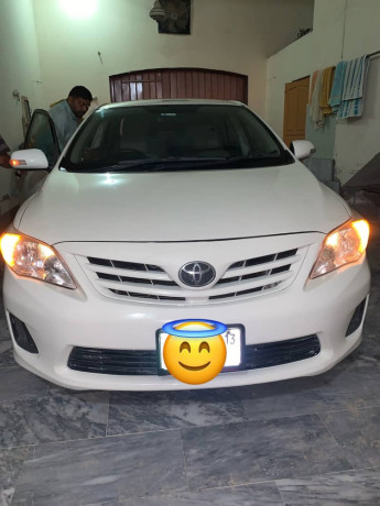 toyota-corolla-2013-model-big-6