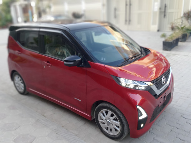 nissan-dayz-hs-s-hybrid-x-propilot-big-1