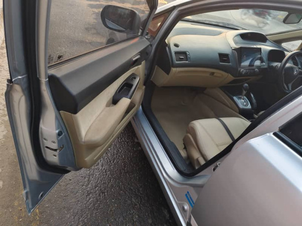 honda-civic-vti-oriel-prosmatec-2010-big-3