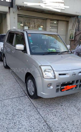 nissan-pino-2007-big-1