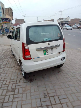 suzuki-wagon-r-2018-big-3