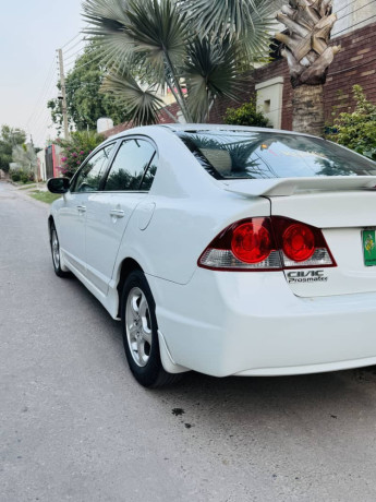 honda-civic-reborn-full-option-big-7