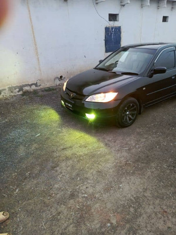 honda-civic-vti-prosmatec-2005-big-2