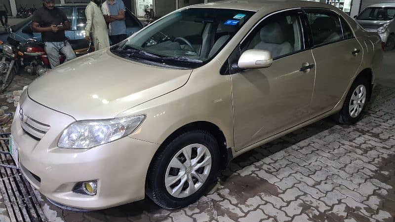 toyota-corolla-gli-2009-big-3
