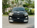 toyota-land-cruiser-v8-zx-wald-202025-small-0