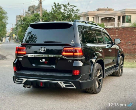 toyota-land-cruiser-v8-zx-wald-202025-big-6