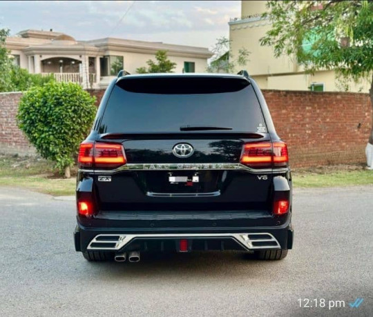 toyota-land-cruiser-v8-zx-wald-202025-big-3