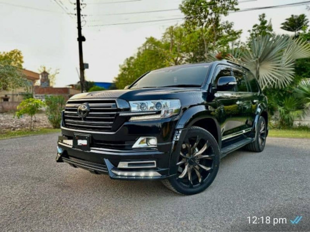 toyota-land-cruiser-v8-zx-wald-202025-big-4