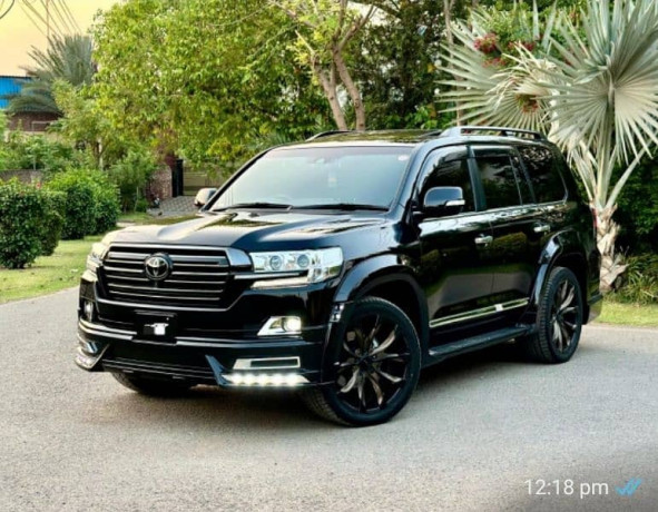 toyota-land-cruiser-v8-zx-wald-202025-big-2