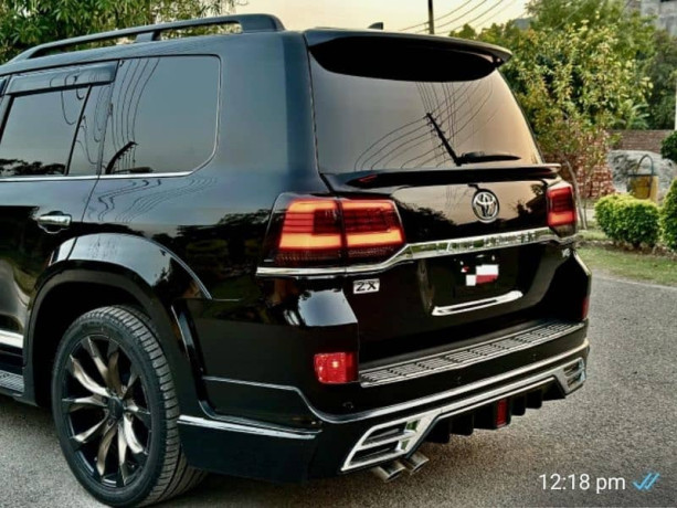 toyota-land-cruiser-v8-zx-wald-202025-big-7