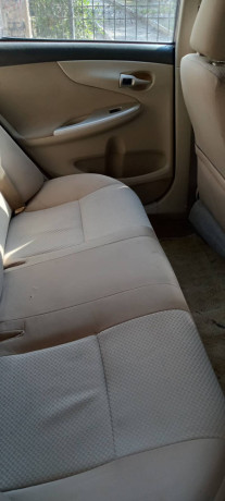 toyota-corolla-gli-2009-big-9