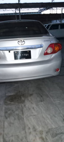 toyota-corolla-gli-2009-big-14