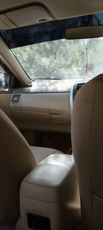 toyota-corolla-gli-2009-big-5