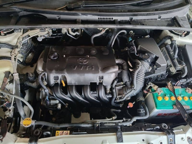 toyota-corolla-gli-2019-big-9