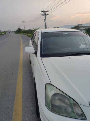 toyota-premio-2004-big-3