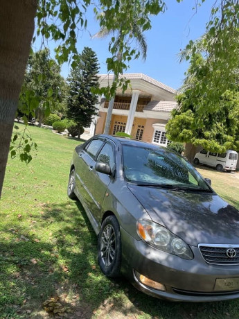 toyota-corolla-2005-big-1