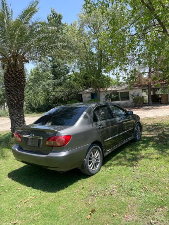 toyota-corolla-2005-big-4
