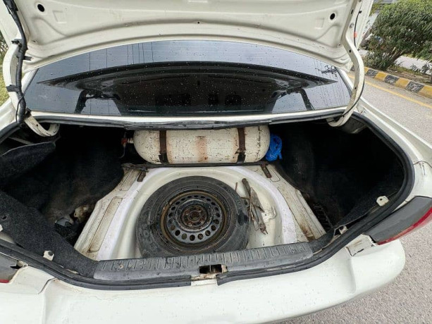 toyota-corolla-xli-2006-big-16