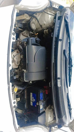 toyota-vitz-2010-big-11
