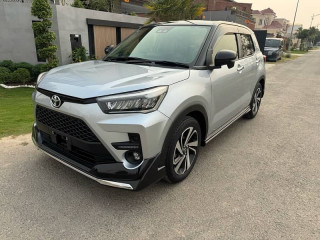 toyota-raize-z-premium-package-2020-45-grade-with-body-kit