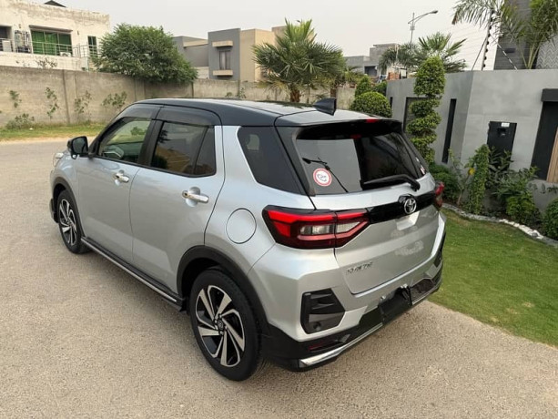 toyota-raize-z-premium-package-2020-45-grade-with-body-kit-big-10