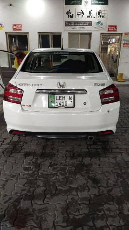 honda-city-aspire-prosmatec-2016-model-total-genuine-condition-big-3