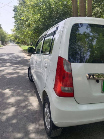 suzuki-wagon-r-2018-big-9